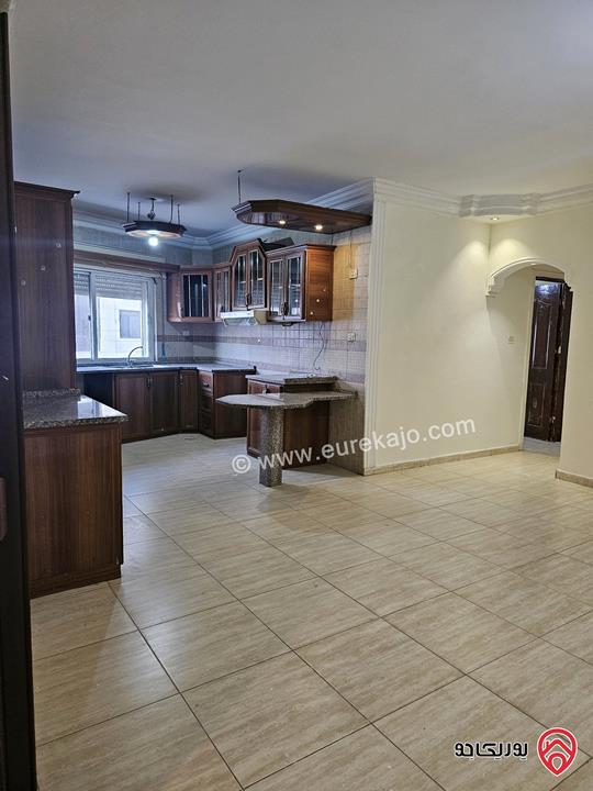 شقة مساحة 137م طابق ثالث للبيع في عمان - طبربور ابو عليا