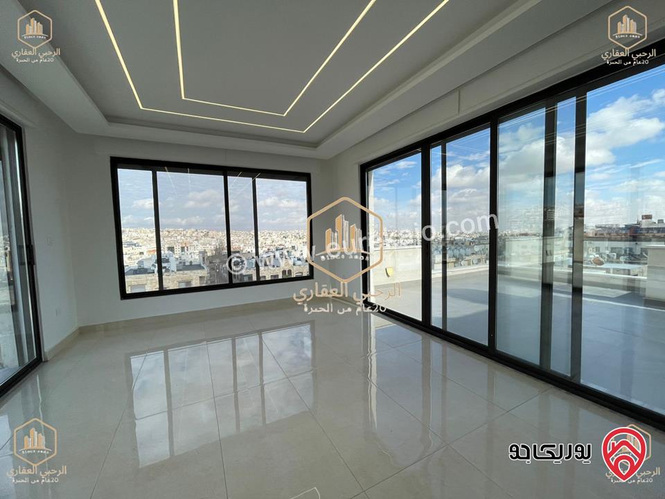 شقة سوبرديلوكس جديد لم يسكن طابق ثالث مع رووف مساحة 280م للايجار في عمان - الشميساني