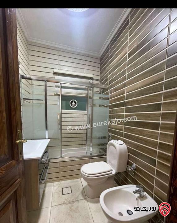 شقة فارغة طابق ثالث مساحة 190م للإيجار في عمان - تلاع العلي 