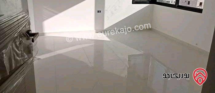 شقة فارغة طابق ثاني مساحة 140م للايجار في عمان - الجبيهة