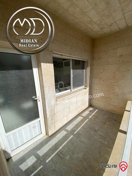 شقة فارغة للايجار في عمان - خلدا طابق اول مساحة 140م تشطيبات و ديكورات فاخرة تصلح للعرسان بسعر مميز جداً