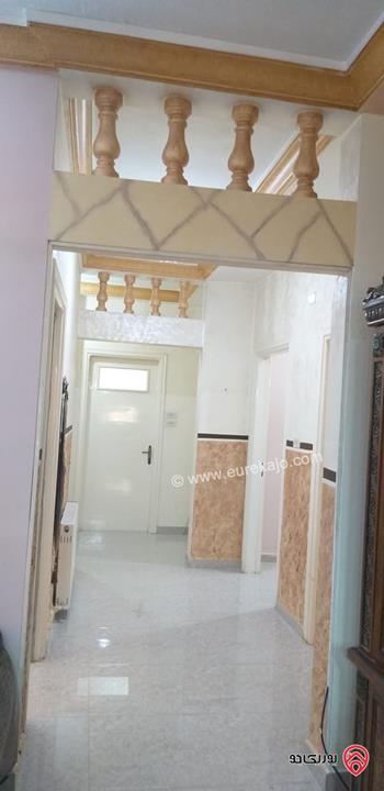 بيت مستقل مساحة 300م على أرض 415م للبيع في الزرقاء – جبل طارق ( تشطيبات جديدة )