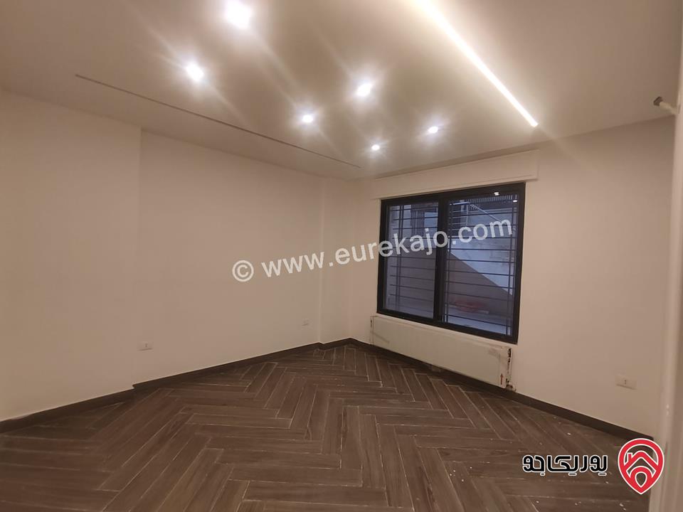 شقة شبه أرضية مساحة 106م داخلي و 40م خارجي للبيع في عمان - الدوار السابع