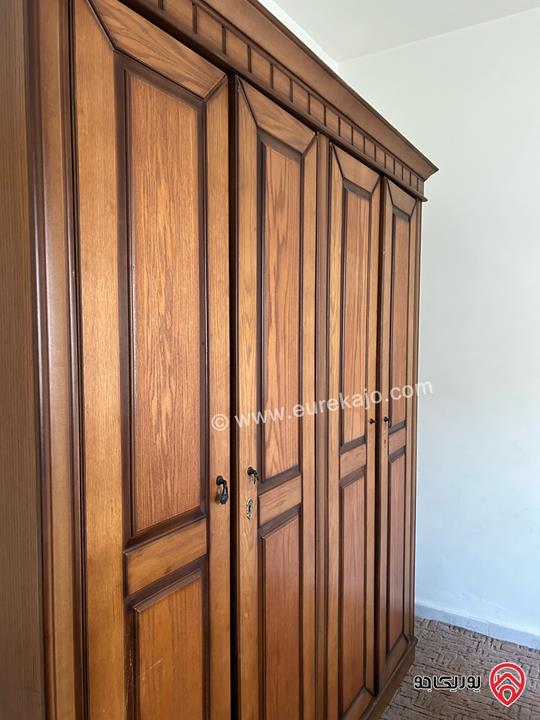 شقة طابق ثالث مساحة 163م للبيع مفروشة في عمان - الشميساني 