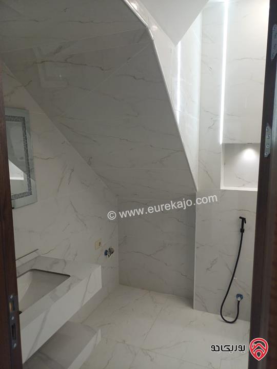 شقة مميزة سوبر ديلوكس طابق ثالث مع روف بناء جديد مساحة 196م للبيع في عمان - المقابلين