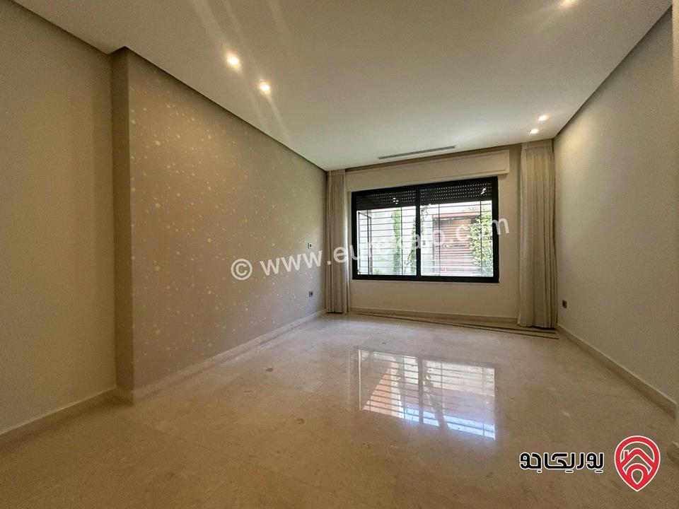 شقة شبه ارضية مساحة 360م داخلي و 150م خارجي للبيع في عمان - دابوق