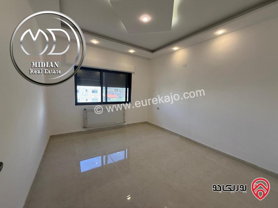 شقة دوبلكس جديدة للبيع طابق أخير مع رووف في عمان - ضاحية الرشيد مساحة 190م مع تراسات اطلالة جميلة بسعر مميز