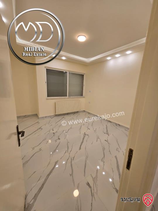 شقة فارغة للايجار في عمان - الرابية مساحة 215م 4 نوم طابق اول تشطيبات سوبر ديلوكس بسعر مميز