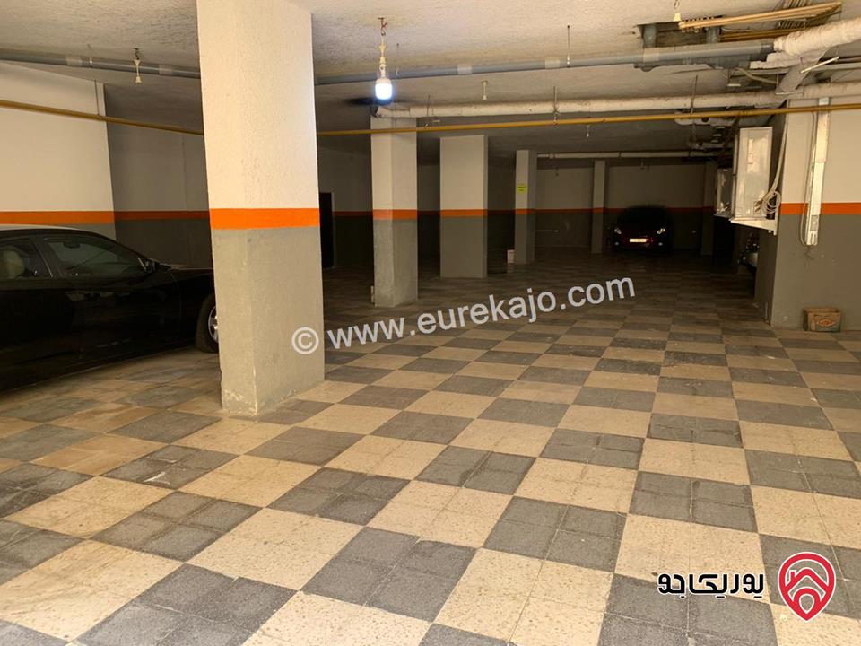 شقة تسوية طابقية مساحة 270م داخلي و 50م خارجي للإيجار في عمان - دير غبار