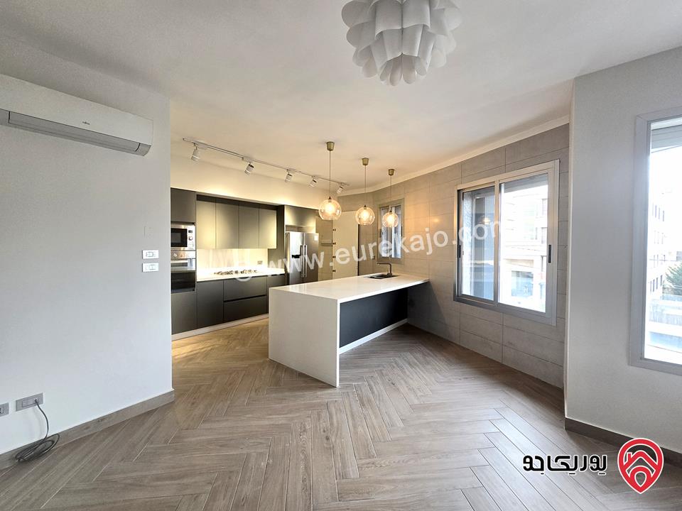 شقة دوبلكس مميزة طابق اخير مع روف مجموع المساحة 350 متر مربع للايجار في عمان - دير غبار