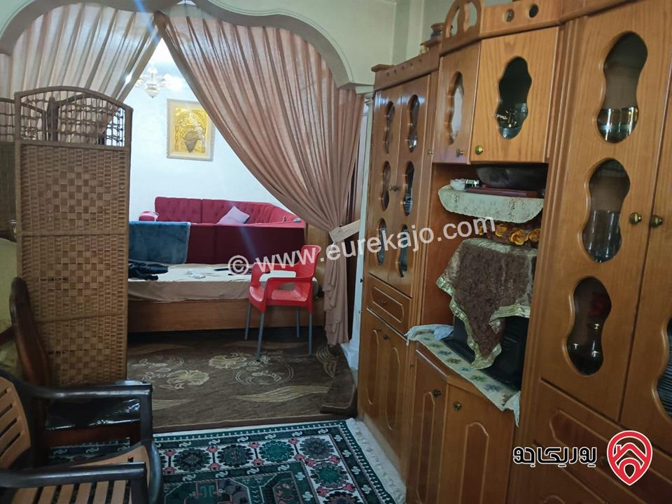 شقة طابق ارضي مساحة 150م للبيع في الزرقاء - الزرقاء الجديدة البتراوي شارع 26