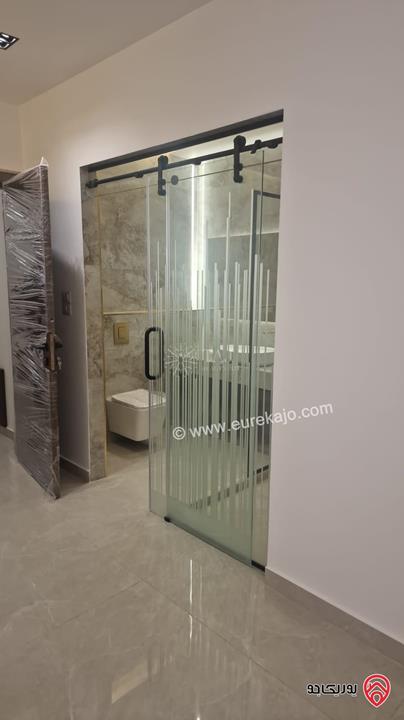 شقة فاخرة طابق اول مساحة 205م للبيع في عمان - ام اذينة