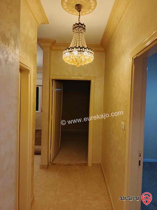 شقة مساحة 143م طابق رابع للبيع في عمان - ماركا الجنوبية عند نادي السباق