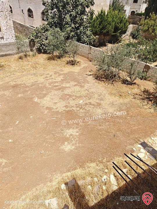 بيت مستقل مجهز لبناء طابق ثاني على أرض 720م للبيع في عمان - أبو علندا