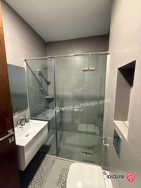 شقة مفروشة فاخرة طابق ثاني مساحة 211م للايجار في عمان - عبدون