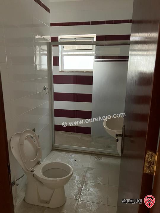 شقه دوبلكس طابق أرضي وتسويه مساحة 300 م2 مع حديقة للايجار في ضاحية الياسمين، 