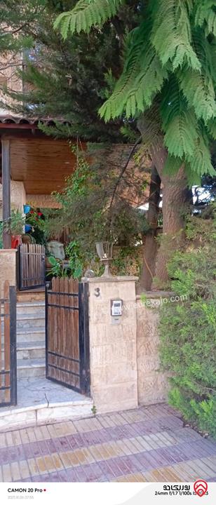 شقة أرضية مساحة 132م للبيع في عمان - طبربور