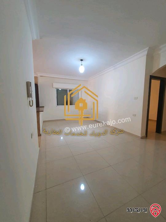 شقة فارغة طابق ارضي مساحة 150م داخلي مع 50م ترس للإيجار في عمان - ضاحية الأقصى 