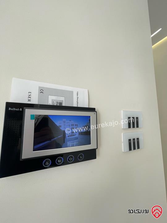 اخر شقتين طابق اول مساحة 205م للبيع في عمان - الحمر بجوار القصور الملكية 