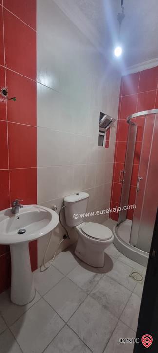 شقة مميزة مساحة 115م طابق ثالث للبيع في عمان - ام نوارة ضاحية الفاروق بالقرب من دوار البنزين من المالك مباشرة 