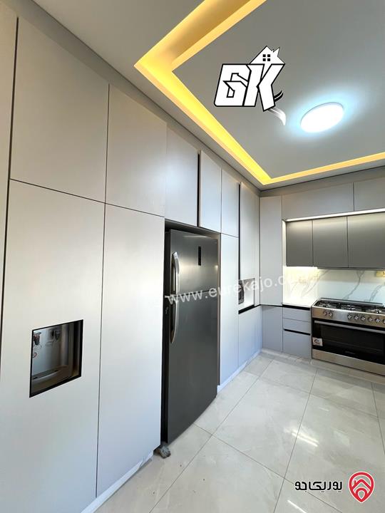 شقة مفروشة طابق ثاني مساحة 190م للإيجار في عمان - خلدا