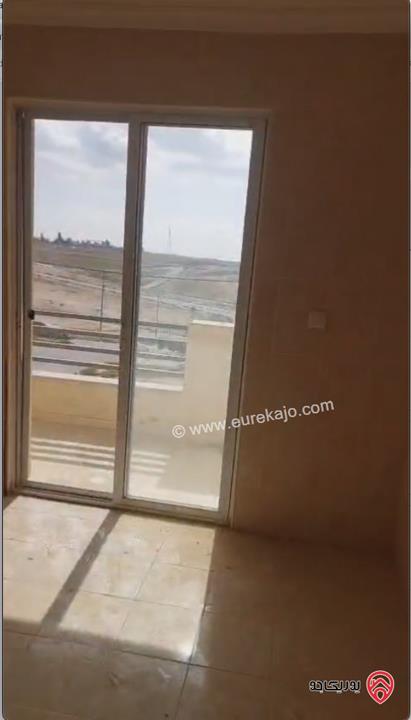 شقة ثلاث غرف نوم مساحة 96م للبيع في مدينة المجد - الزرقاء