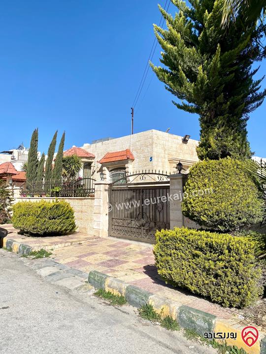 بيت مستقل مساحة 420م على أرض 760م للبيع في عمان - ابو علندا اسكان الكهربا 