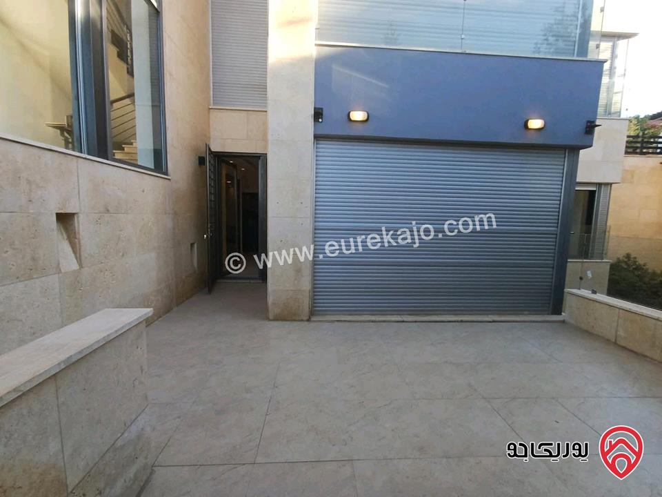 شقة فاخرة طابق ارضي مساحة 225م داخلي و 40م خارجي للايجار في عمان - عبدون 