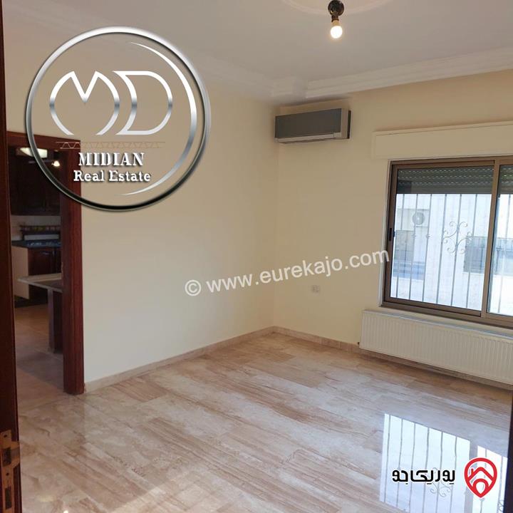 شقة دوبلكس طابق اخير مع روف للبيع في عمان - خلدا مساحة 270م مع تراسات تشطيبات سوبر ديلوكس اطلالة جميلة بسعر مميز