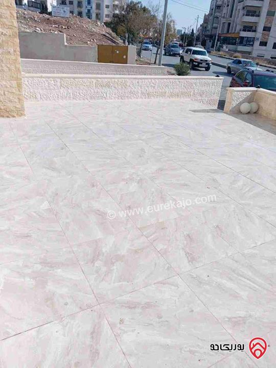 شقة ارضية مساحة 100م داخلي و 100م خارجي للبيع في عمان - الرابية