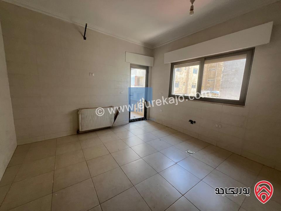 شقة طابق ثاني 167م تشطيب سوبر ديلوكس للبيع في عمان - خلدا