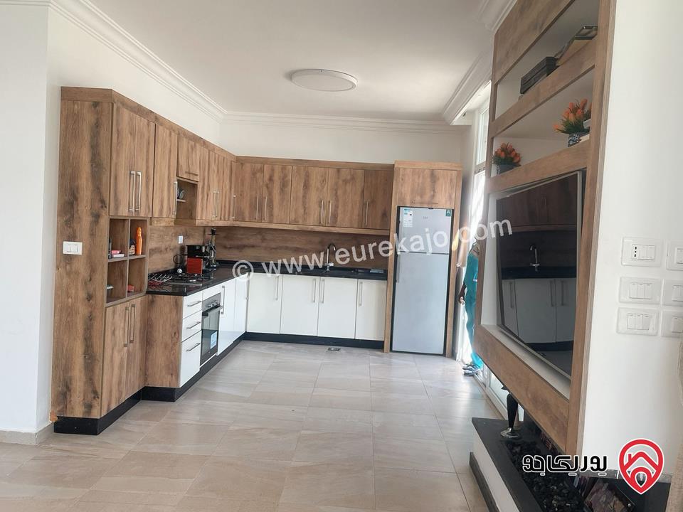 مزرعة مساحة الأرض 1200م والبناء 140م للبيع في جرش