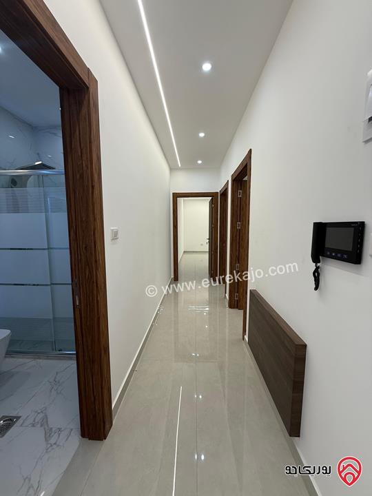 شقة طابق ارضي مساحة 145م مع ترس 80م سوبر ديلوكس للبيع في عمان - ضاحية الياسمين 