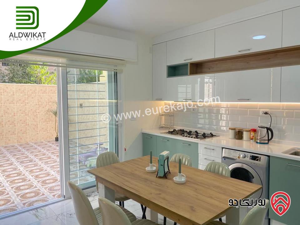  شبه فيلا متلاصقة مفروشة للبيع في عمان - ام السماق مساحة الارض 150م ومساحة البناء 180م بسعر مغري 