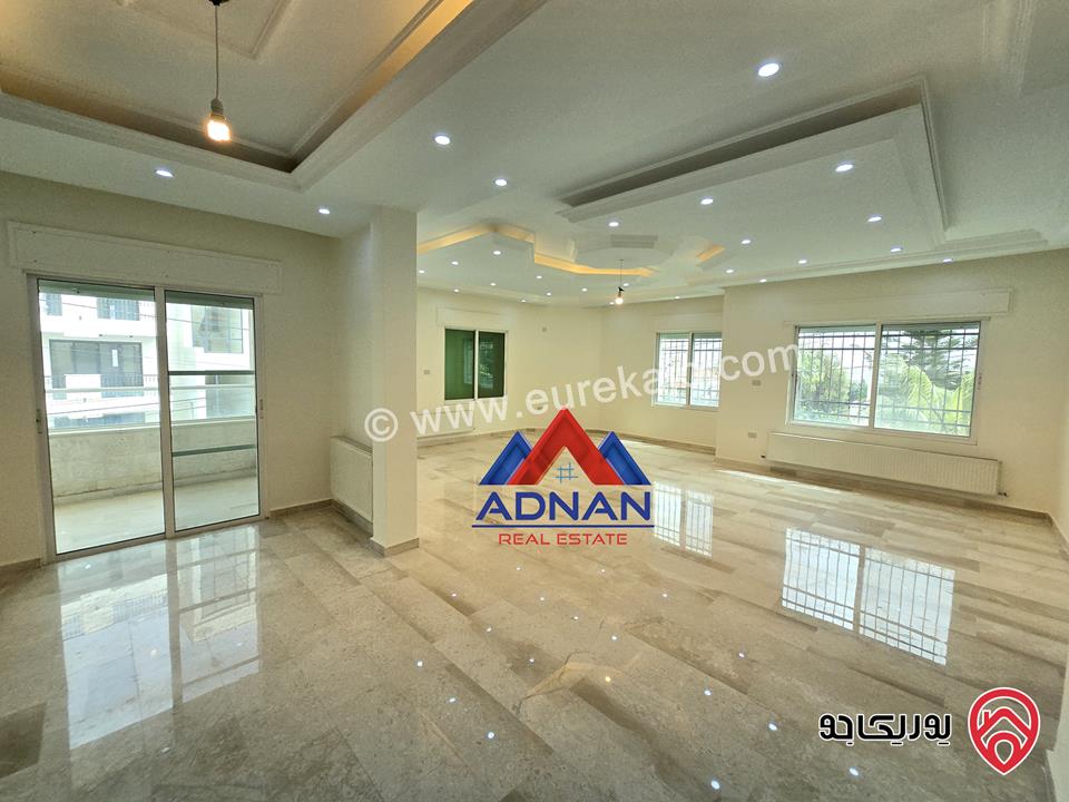 شقه طابقية مساحة 300 م طابق أول للإيجار السنوي في عمان - ضاحية الأمير راشد 