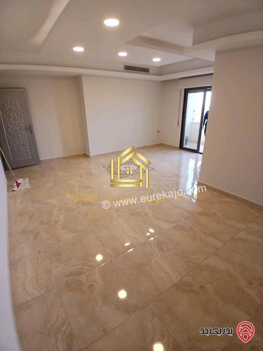 شقة سوبر ديلوكس طابق ثالث 120م للايجار في عمان - تلاع العلي 