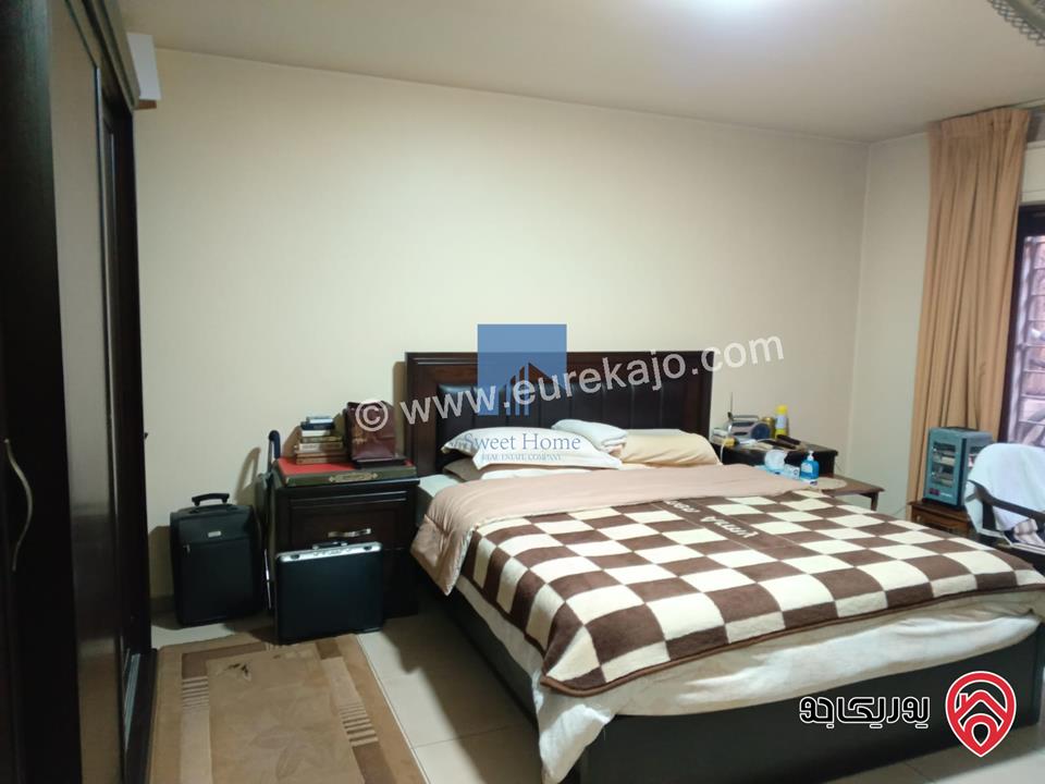 شقة أرضية مميزة مساحة 215م مع حديقة وترسات 120م للبيع في عمان - خلدا