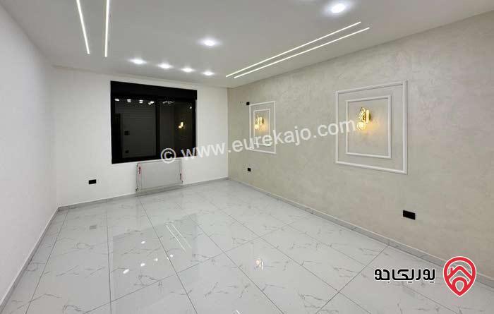 شقة فاخرة طابق ثالث دوبلكس مساحة 210م للبيع في عمان - البنيات