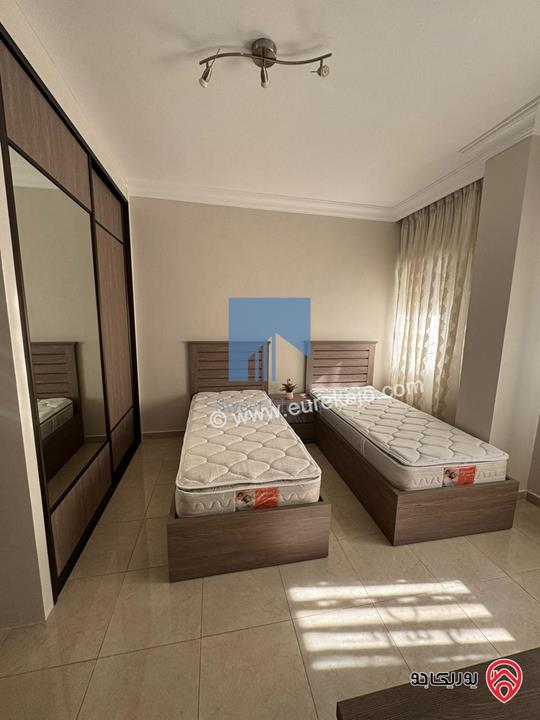 شقة مفروشة مساحة 94م مع ترس امامي 35م للبيع في عمان - ضاحية الأمير راشد