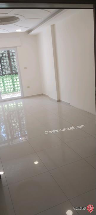 شقة طابق أول فني مساحة 150م للايجار في اربد - كومباوند الأمعري خلف الراهبات 