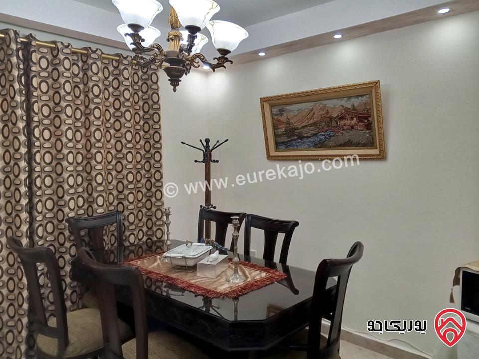 شقة طابق ثاني مساحة 70م للبيع في عمان - جبل الاخضر دوار ريفكو مقابل بقالة مروان شقة مجددة بالكامل 
