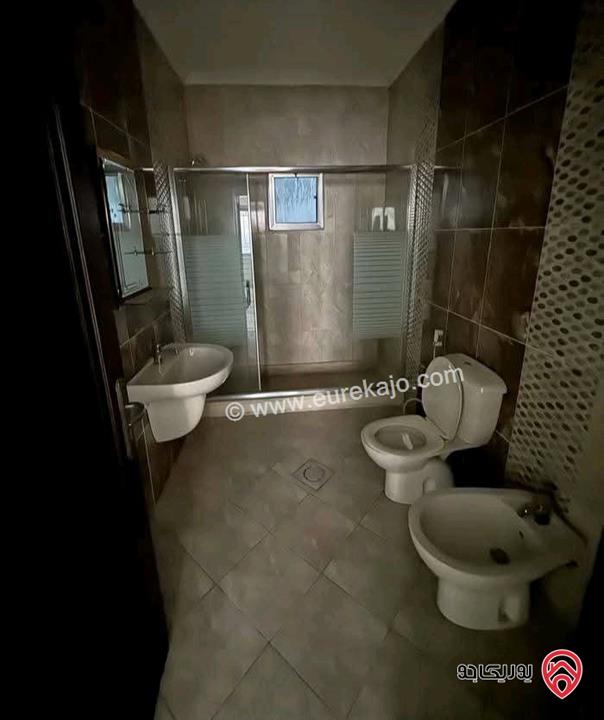 شقة فارغة طابق ارضي مساحة 180م للايجار في عمان - خلدا مطلة على دابواق 