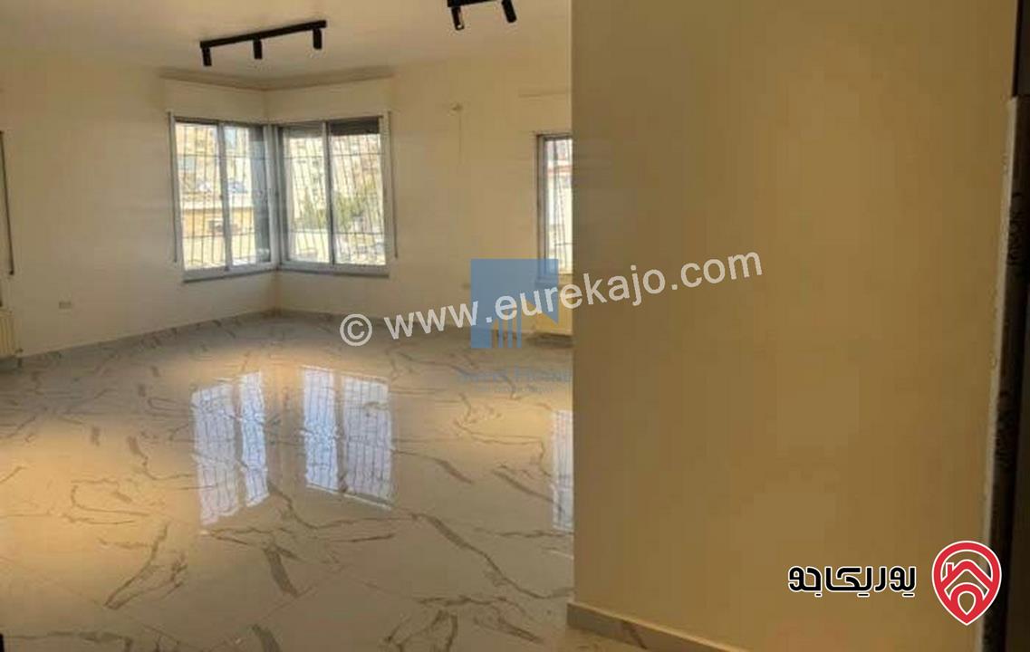 شقة فاخرة للبيع في عمان - الرابية طابق ثالث 205م تشطيب سوبر ديلوكس 