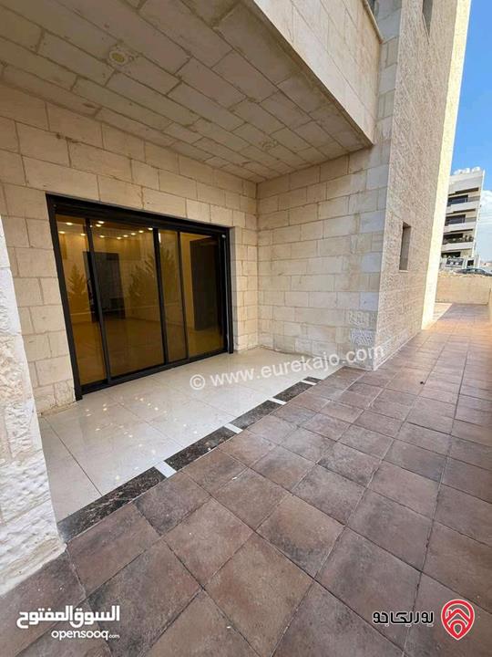 شقة فارغة أرضية مساحة 195م داخلي و 175م خارجي للايجار في عمان - البنيات 