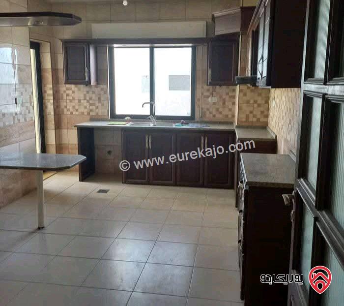 شقة فارغة طابق ثالث مساحة 165م للايجار في عمان - خلدا