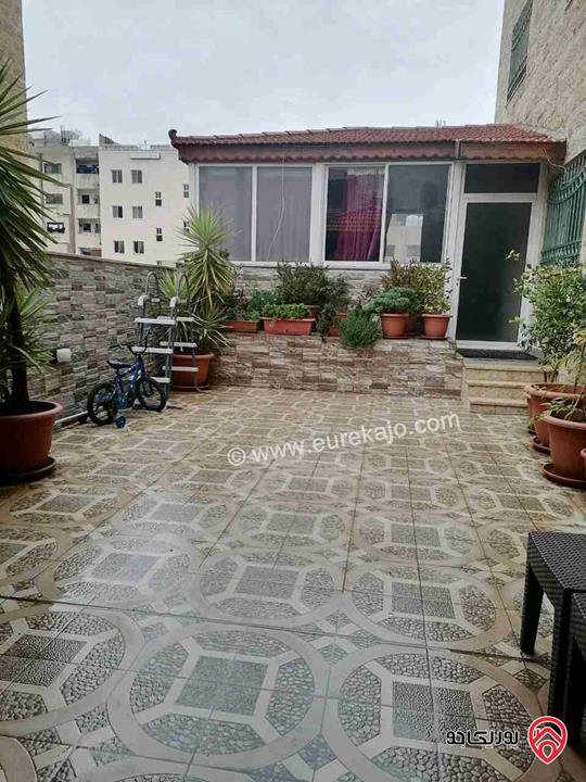 شقة ارضية مساحة 175م داخلي و 150م خارجي للبيع في عمان - خلدا