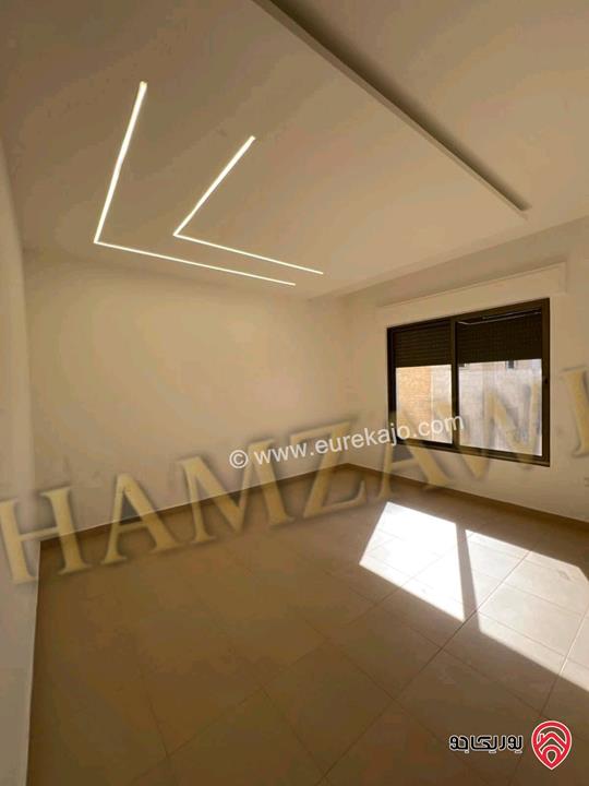 شقة سوبر ديلوكس طابق ثاني مساحة 310م للايجار في عمان - ام اذينة