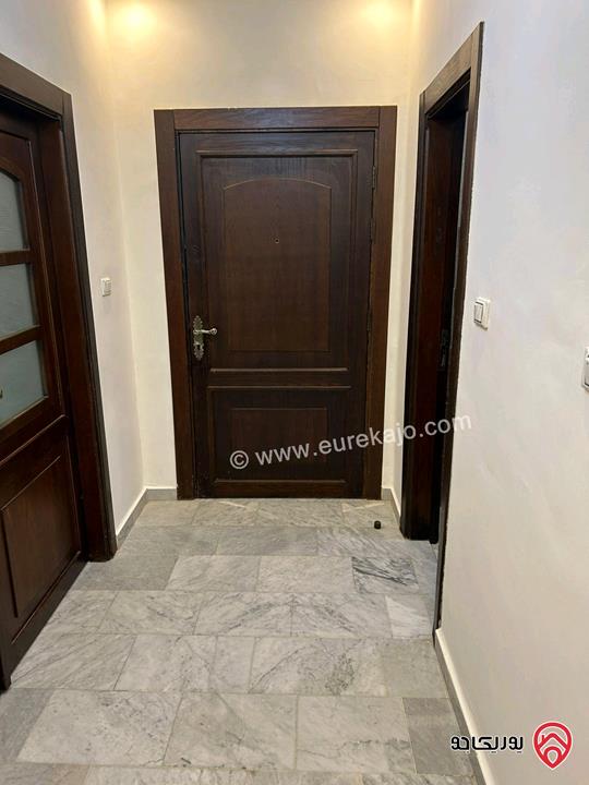 شقة طابق أول مساحة 196م للبيع في عمان - مرج الحمام 