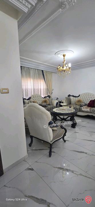 شقة ارضية مساحة 207م داخلي حديقة وتراسات 250م للبيع في عمان - الرابية 