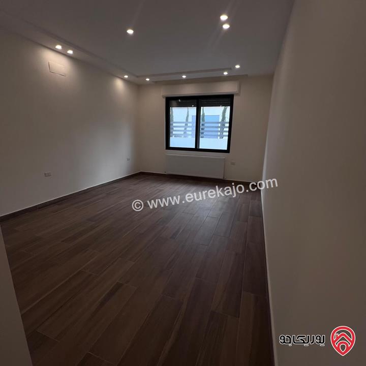 شقة ارضية مميزة مساحة 201م داخلي و 30م خارجي للبيع في عمان – حي الصحابة